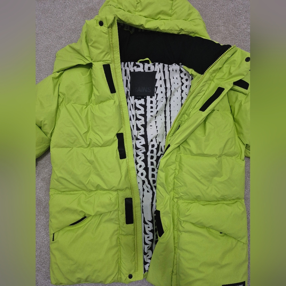 Rains Hooded Padded-Design Jacket, Medium - Picture 5 of 11